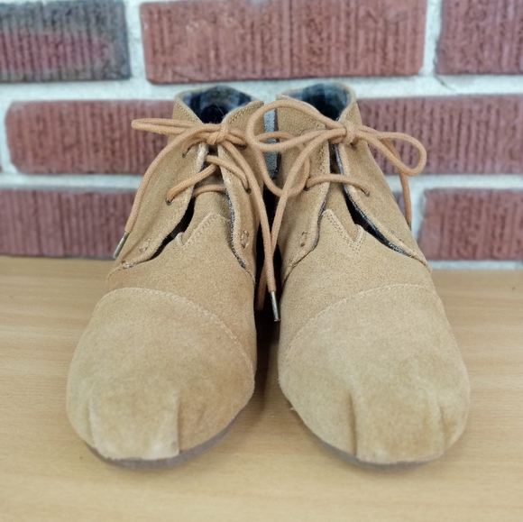 Bobs by Skechers High Notes Wedge Booties in Chestnut Suede Sz. 9.5 - Picture 4 of 7